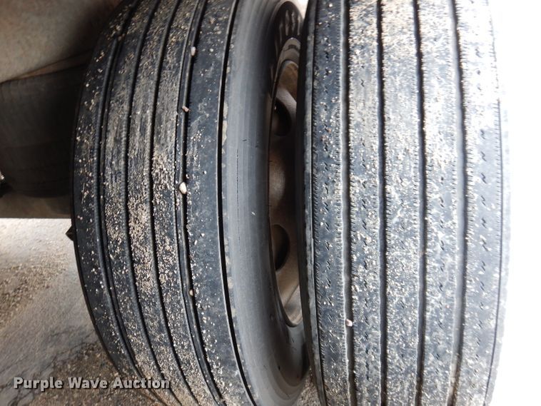 image for item IQ9543 2006 Great Dane 811-TZ-1A  refrigerated van trailer