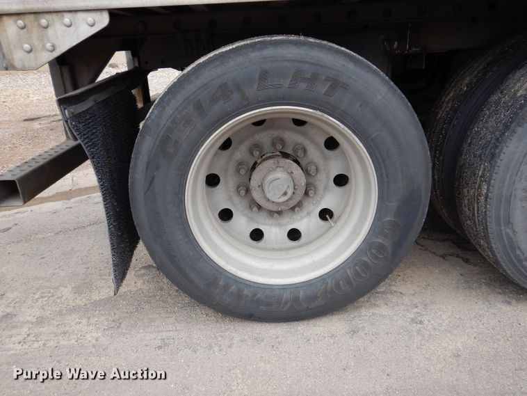 image for item IQ9543 2006 Great Dane 811-TZ-1A  refrigerated van trailer