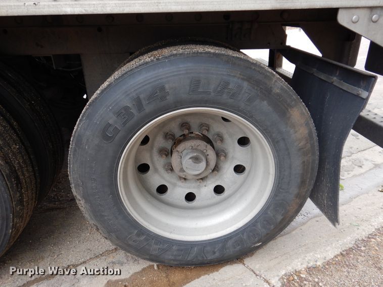 image for item IQ9543 2006 Great Dane 811-TZ-1A  refrigerated van trailer