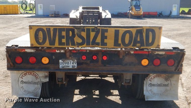 image for item IQ9552 1996 Fontaine  lowboy equipment trailer