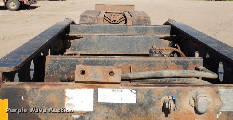 image for item IQ9552 1996 Fontaine  lowboy equipment trailer