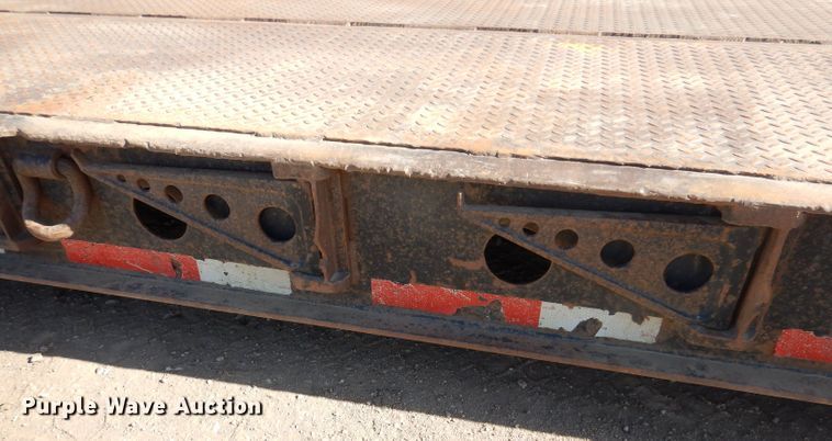 image for item IQ9552 1996 Fontaine  lowboy equipment trailer