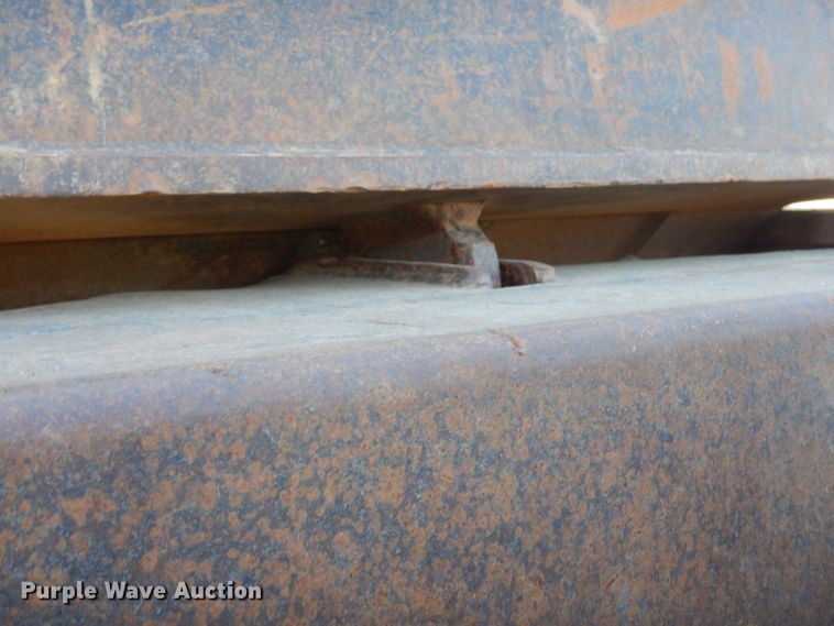 image for item IQ9552 1996 Fontaine  lowboy equipment trailer