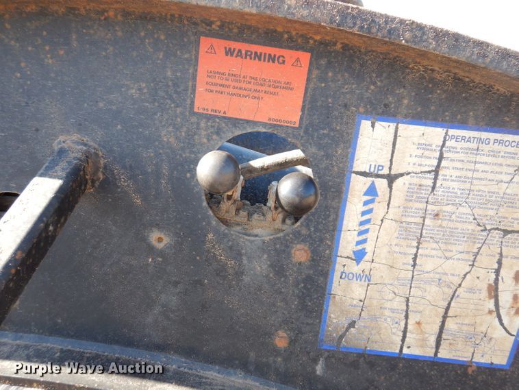 image for item IQ9552 1996 Fontaine  lowboy equipment trailer