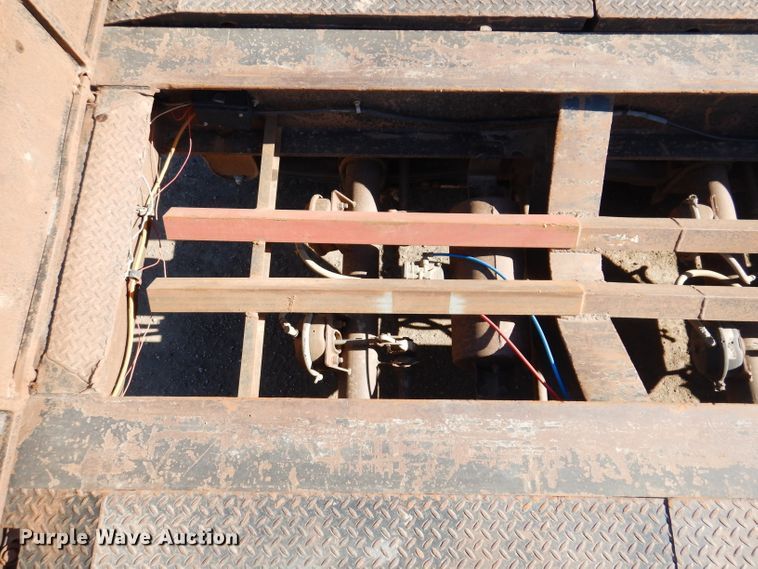 image for item IQ9552 1996 Fontaine  lowboy equipment trailer