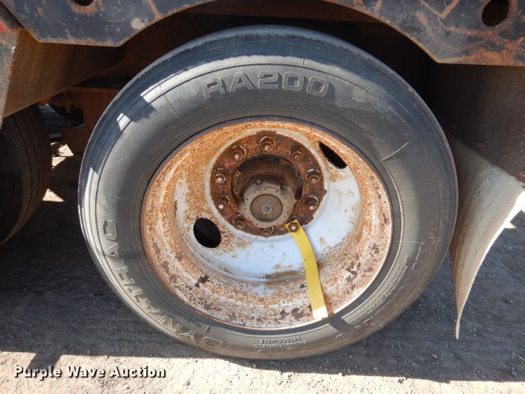 image for item IQ9552 1996 Fontaine  lowboy equipment trailer