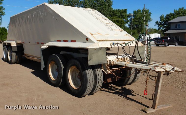 image for item IQ9553 1996 CPS SBD432  bottom dump trailer