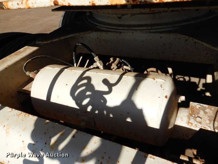 image for item IQ9553 1996 CPS SBD432  bottom dump trailer