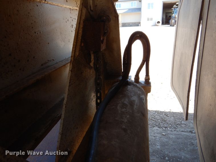 image for item IQ9553 1996 CPS SBD432  bottom dump trailer