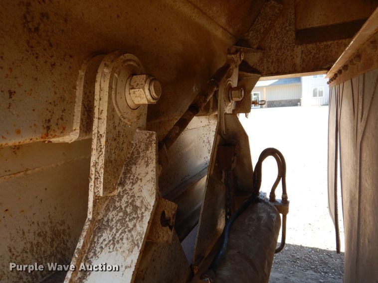 image for item IQ9553 1996 CPS SBD432  bottom dump trailer