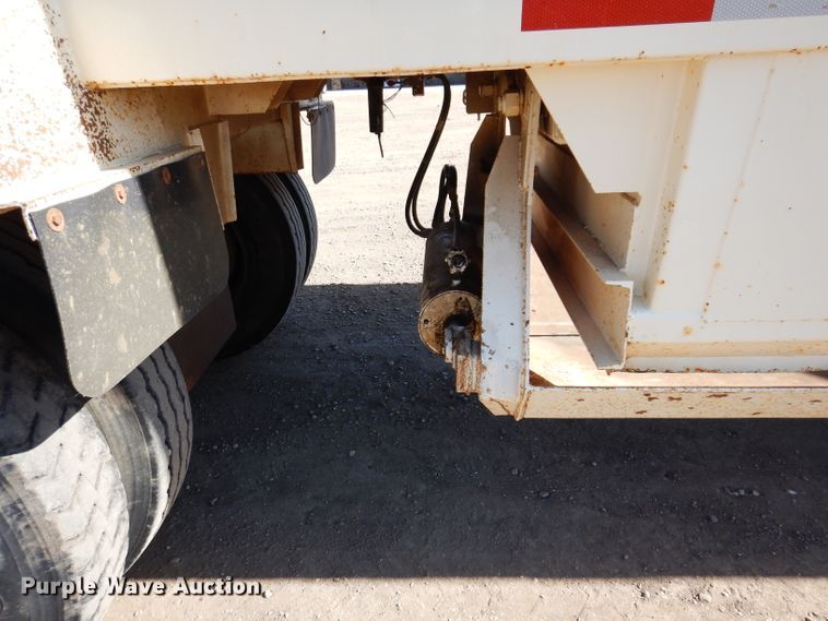 image for item IQ9553 1996 CPS SBD432  bottom dump trailer