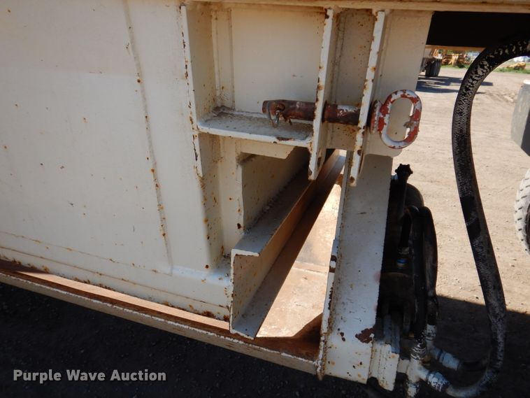image for item IQ9553 1996 CPS SBD432  bottom dump trailer