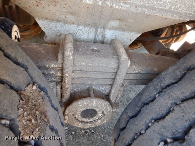 image for item IQ9553 1996 CPS SBD432  bottom dump trailer