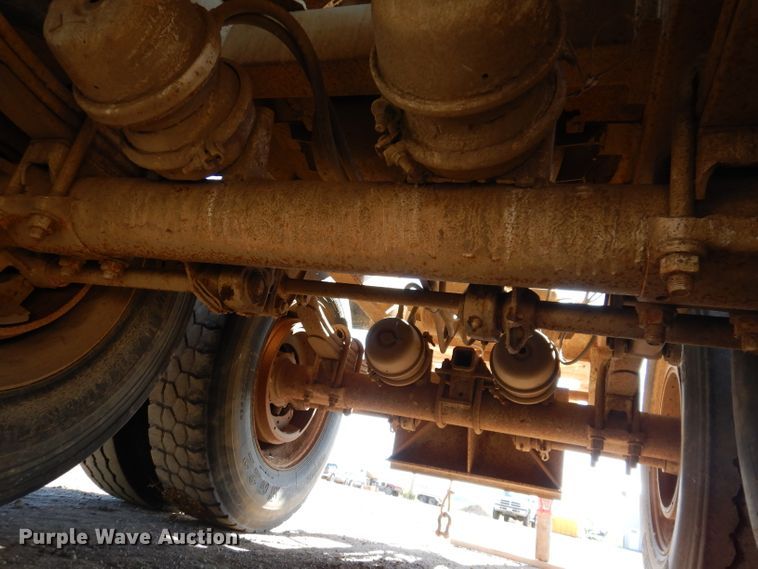 image for item IQ9553 1996 CPS SBD432  bottom dump trailer