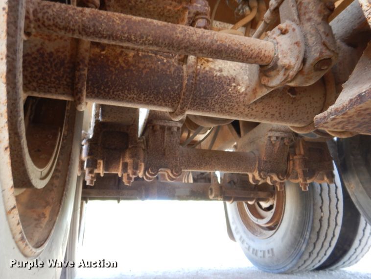 image for item IQ9553 1996 CPS SBD432  bottom dump trailer