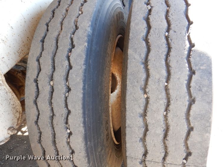 image for item IQ9553 1996 CPS SBD432  bottom dump trailer