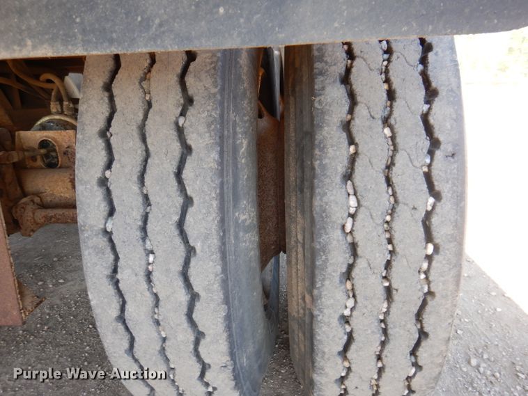 image for item IQ9553 1996 CPS SBD432  bottom dump trailer