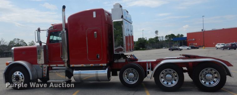 image for item IT9106 2006 Peterbilt 379  semi truck