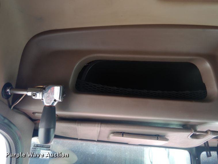 image for item IT9106 2006 Peterbilt 379  semi truck