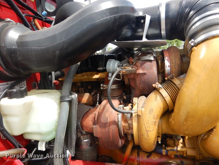 image for item IT9106 2006 Peterbilt 379  semi truck