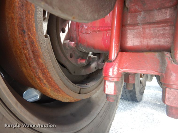 image for item IT9106 2006 Peterbilt 379  semi truck