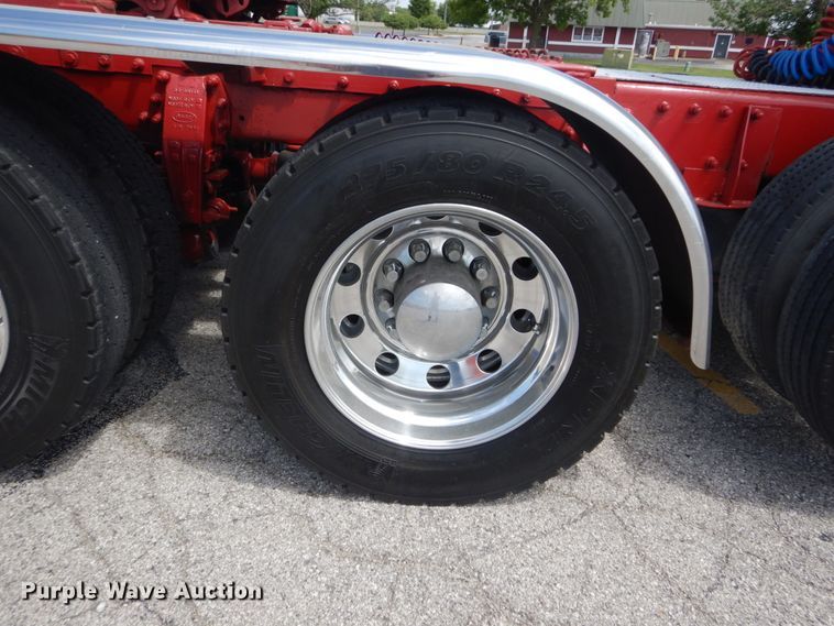 image for item IT9106 2006 Peterbilt 379  semi truck