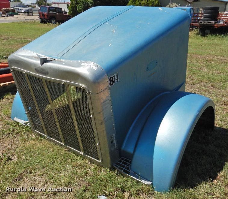 image for item JX9945 Peterbilt 378 hood