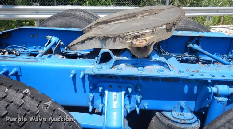 image for item JY9833 2013 Mack CXU613  semi truck