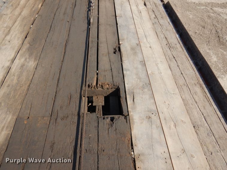 image for item KA9000 2005 Freightliner Business Class M2  rollback truck