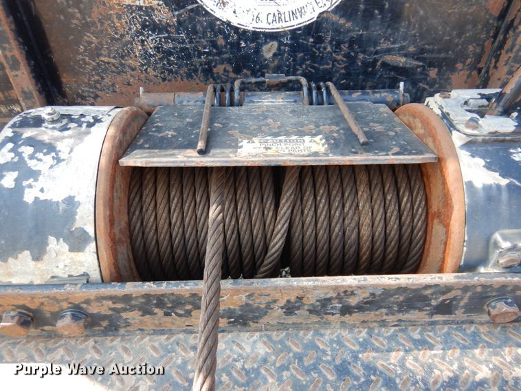 image for item KA9000 2005 Freightliner Business Class M2  rollback truck