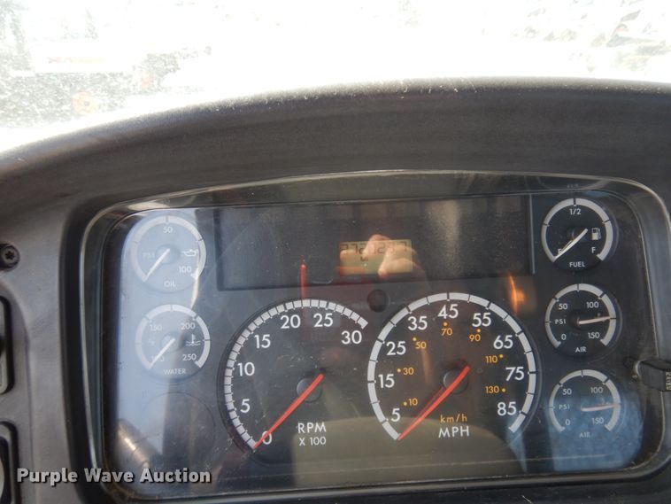 image for item KA9000 2005 Freightliner Business Class M2  rollback truck