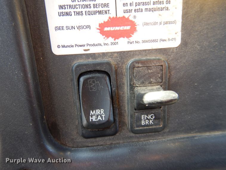 image for item KA9000 2005 Freightliner Business Class M2  rollback truck