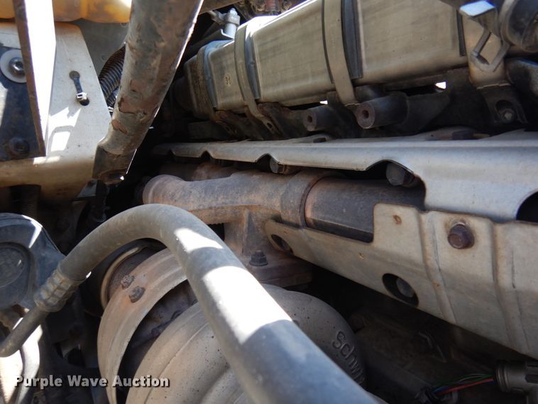 image for item KA9000 2005 Freightliner Business Class M2  rollback truck