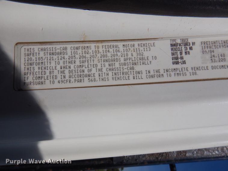 image for item KA9000 2005 Freightliner Business Class M2  rollback truck