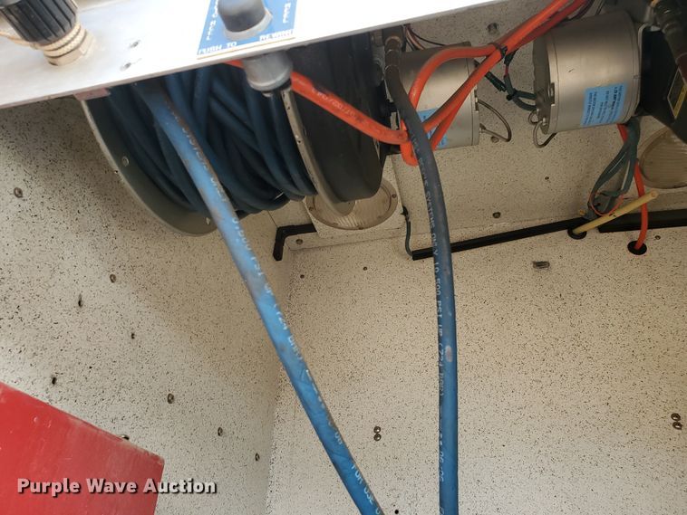 image for item DI5191 KME  rescue box