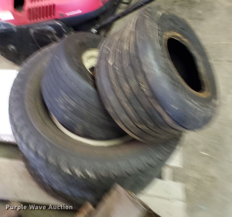 image for item DI5204 Grasshopper 430D  ZTR lawn mower