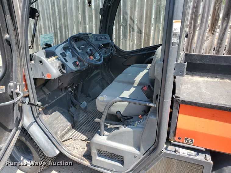 image for item DI5208 2009 Kubota RTV1100  utility vehicle