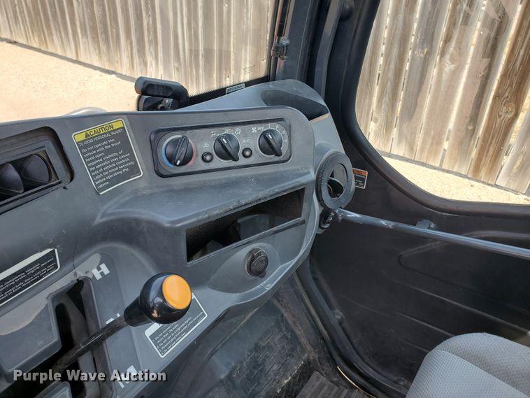 image for item DI5208 2009 Kubota RTV1100  utility vehicle