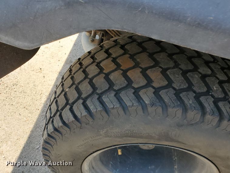 image for item DI5208 2009 Kubota RTV1100  utility vehicle