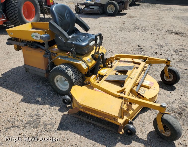 image for item DI5213 2008 Walker MDDSD  ZTR lawn mower