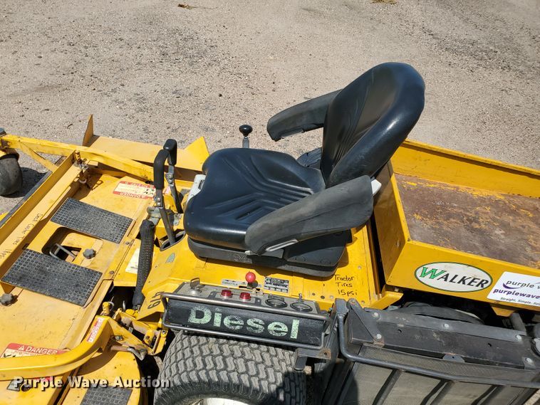 image for item DI5213 2008 Walker MDDSD  ZTR lawn mower