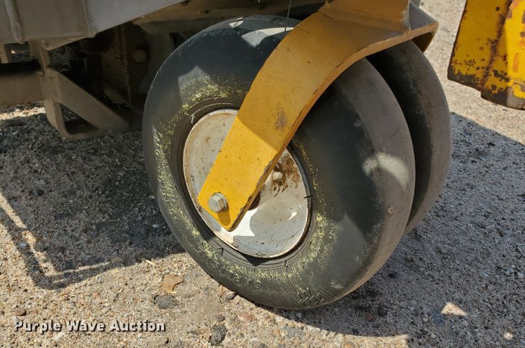 image for item DI5213 2008 Walker MDDSD  ZTR lawn mower