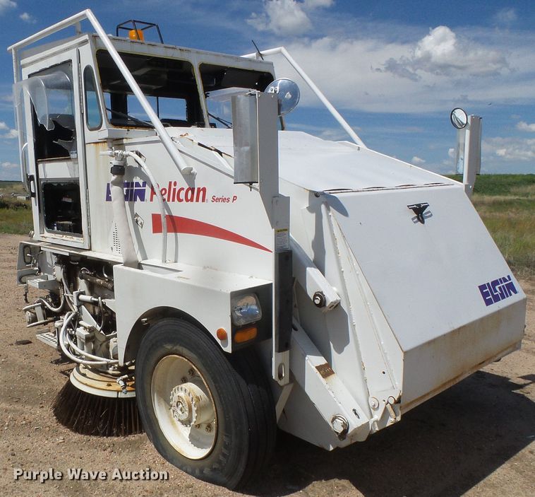image for item DI5640 1997 Elgin Pelican Series II  street sweeper
