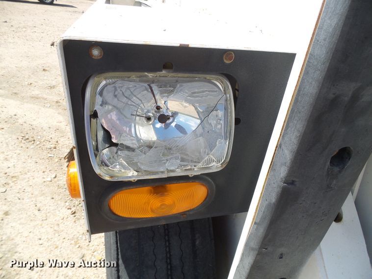 image for item DI5640 1997 Elgin Pelican Series II  street sweeper