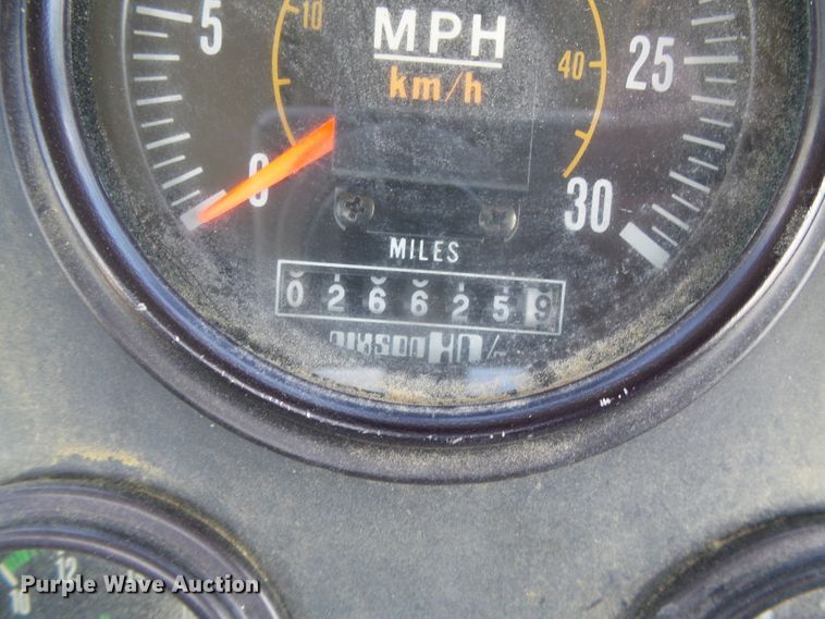 image for item DI5640 1997 Elgin Pelican Series II  street sweeper