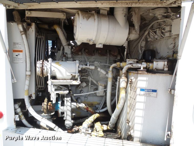 image for item DI5640 1997 Elgin Pelican Series II  street sweeper