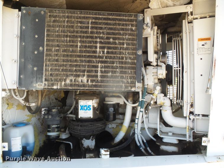 image for item DI5640 1997 Elgin Pelican Series II  street sweeper