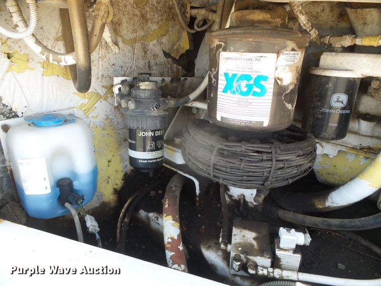 image for item DI5640 1997 Elgin Pelican Series II  street sweeper