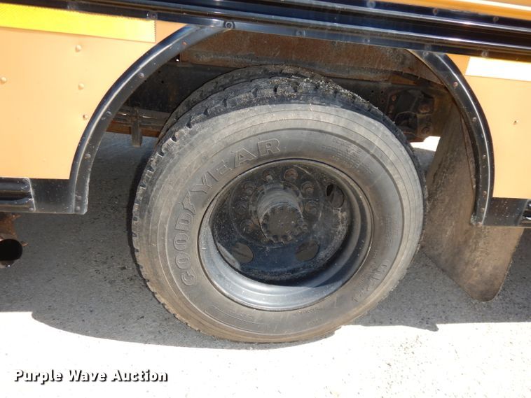 image for item DI6662 1996 Chevrolet Blue Bird  school bus