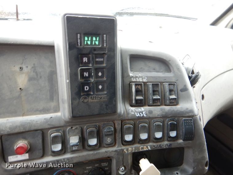 image for item DL2805 2009 Sterling LT9500  dump truck